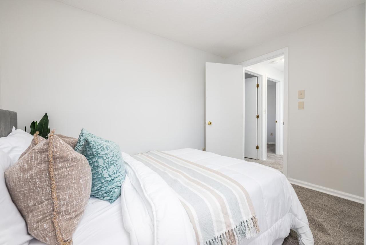 Beautiful 3 Bedroom Condo In Hartford! Dış mekan fotoğraf